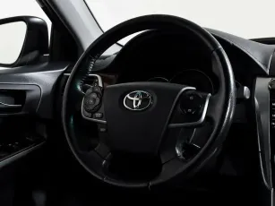 Toyota  11
