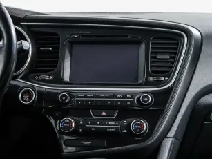 Kia  10