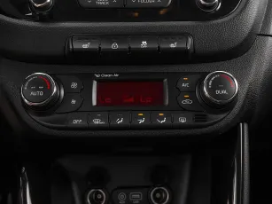 Kia  18