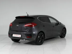 Kia  6