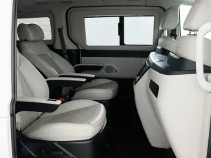 Hyundai  11