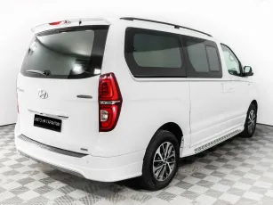 Hyundai  7