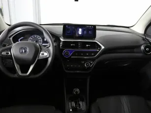 Changan  8