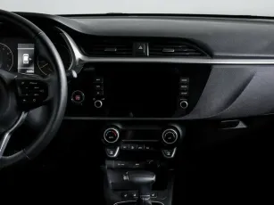 Kia  9
