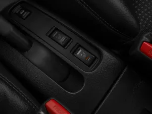 Nissan  16
