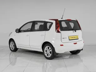 Nissan  4