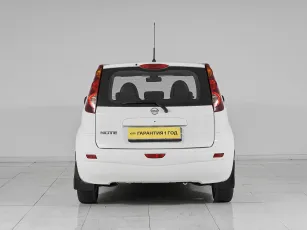 Nissan  5