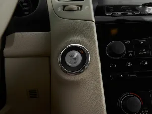 Infiniti  10