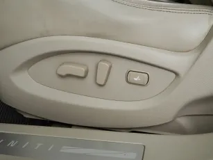 Infiniti  13
