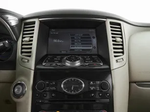 Infiniti  15