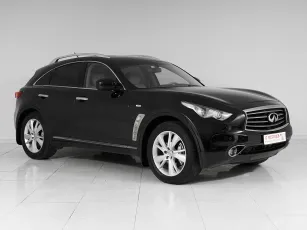 Infiniti  3