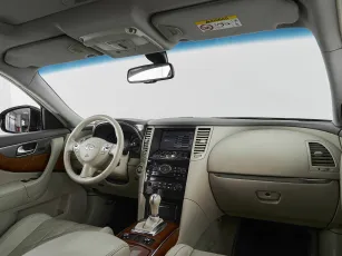 Infiniti  8