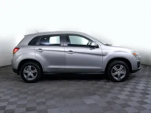 Mitsubishi  4