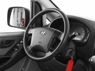 Hyundai  10