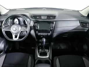 Nissan  11