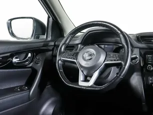 Nissan  12