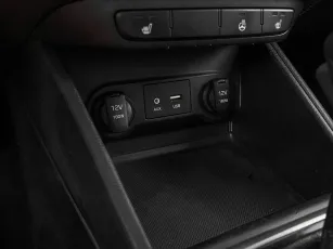 Hyundai  16