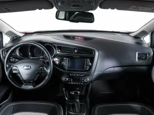 Kia  11
