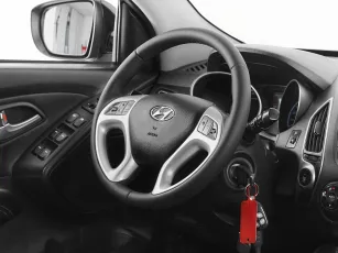 Hyundai  11
