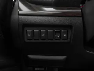 Nissan  14