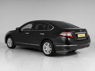 Nissan  4