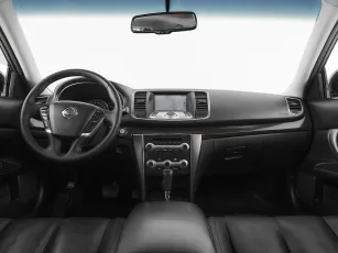 Nissan  9