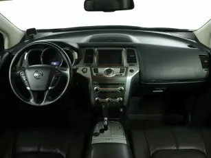 Nissan  8