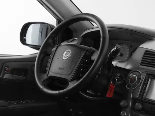 SsangYong  10