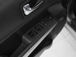 Nissan  11