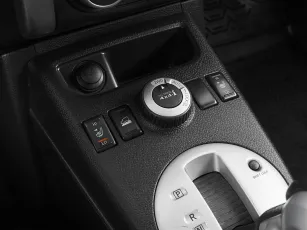 Nissan  15