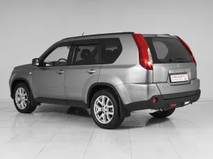 Nissan  4