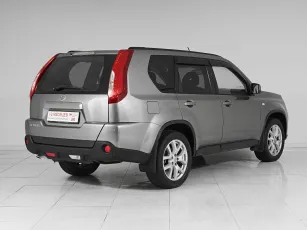 Nissan  6