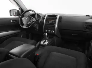 Nissan  7
