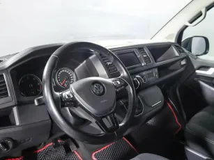 Volkswagen  8