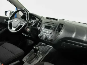 Kia  6