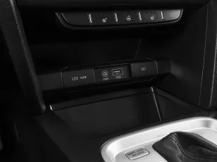 Kia  18
