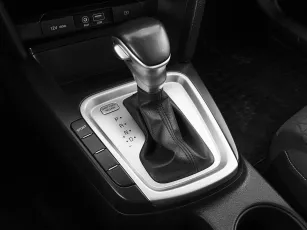 Kia  19