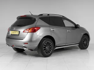Nissan  6