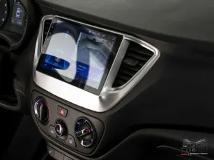 Hyundai  12