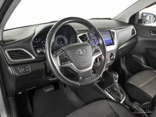 Hyundai  9