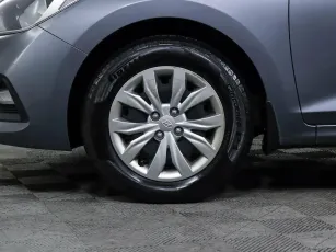 Hyundai  7