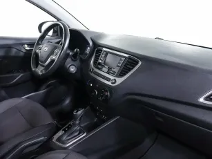 Hyundai  9