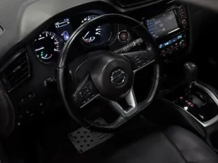 Nissan  8