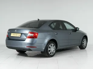 Skoda  6