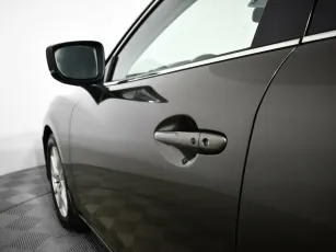 Mazda  15