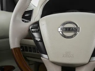 Nissan  11
