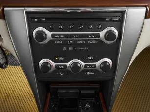 Nissan  16