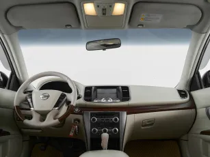 Nissan  8