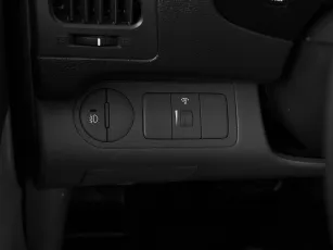 Hyundai  11