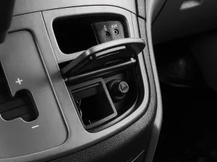 Hyundai  16